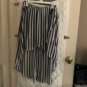 Woman’s Skirt Large Never Worn
